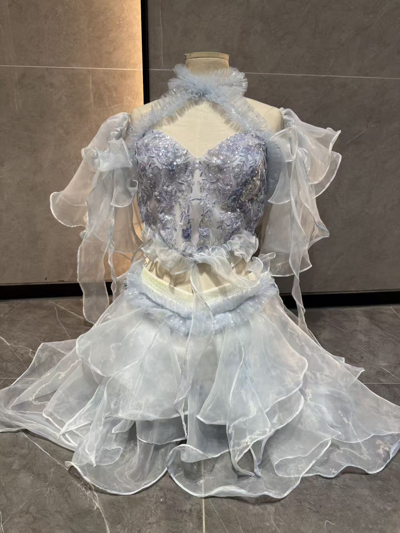 Costume da sirena per cosplay  - Aquarium & Marine Museum Kota Kinabalu recensione e prezzo